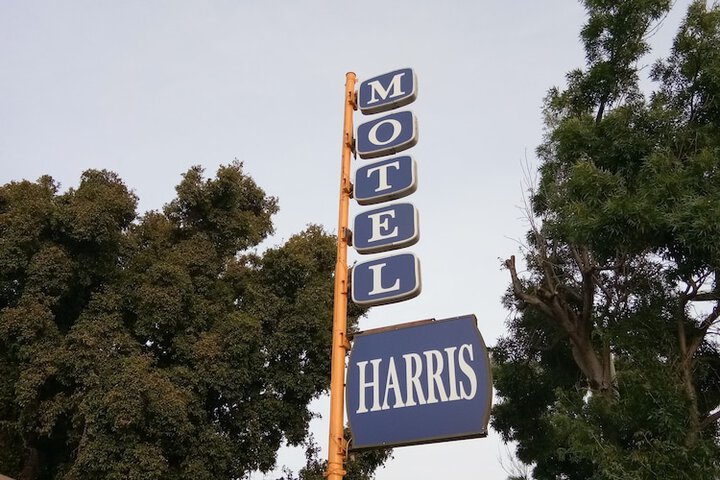 Hotel 8 of 65