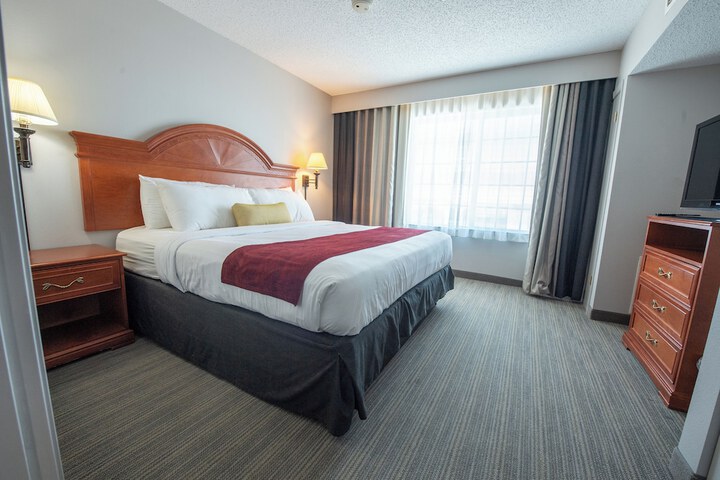 Room 12 of 16