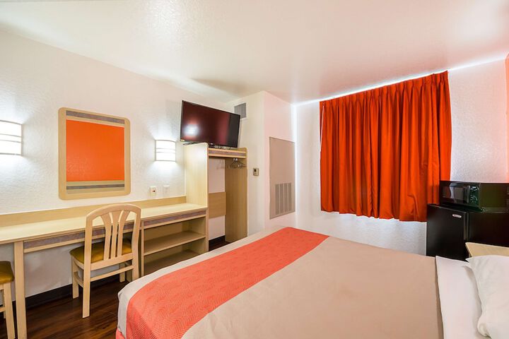 Room 46 of 58