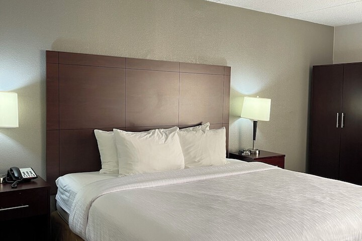 Room 21 of 40