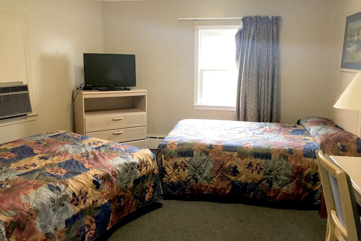 Room 43 of 48