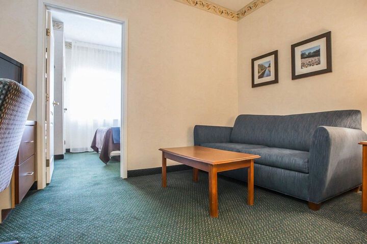 Room 25 of 56