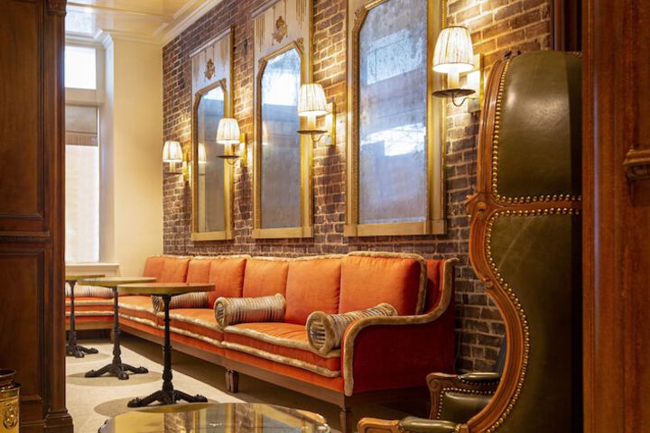 Hotel Cleo Knoxville Downtown, a Tribute Portfolio Hotel