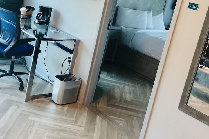 Room 15 of 53