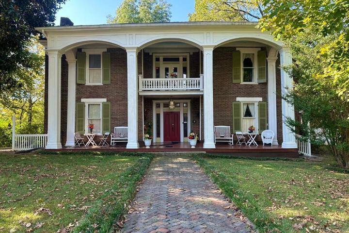 Belmont Inn