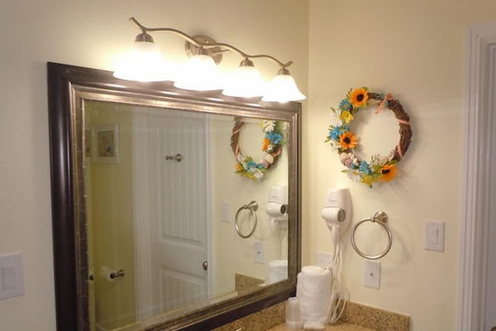 Beachgate CondoSuites and Oceanfront Resort