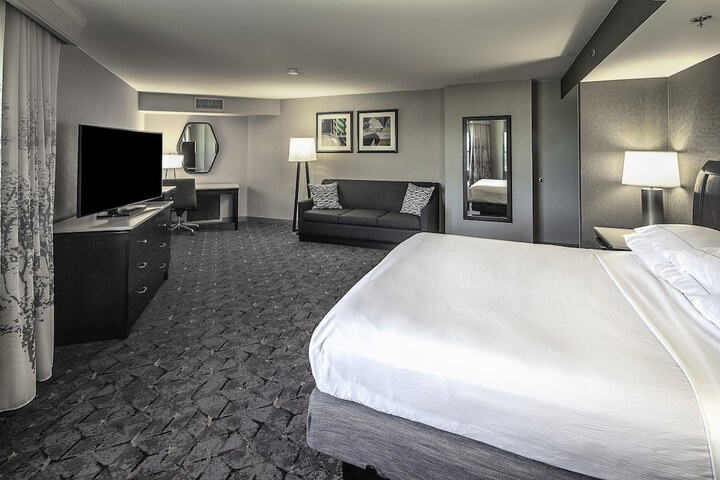 DoubleTree by Hilton Hotel Modesto