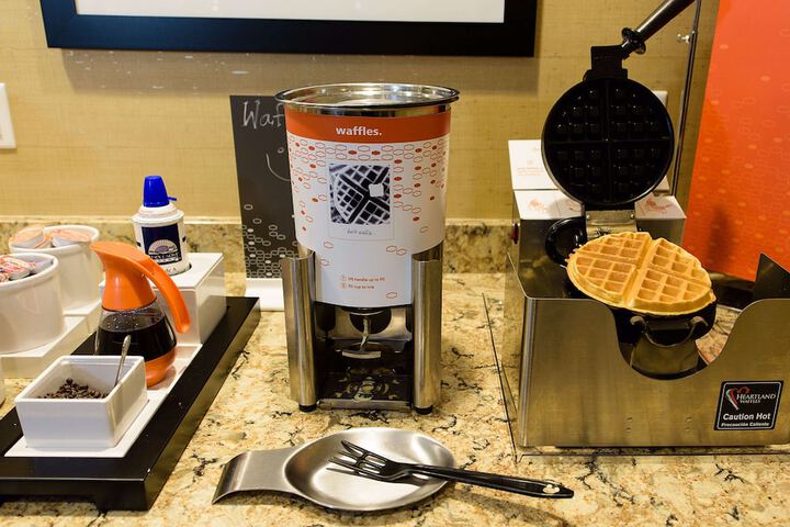 Breakfast/Coffee Service 20 of 26