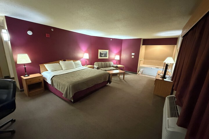 Rodeway Inn Hesston