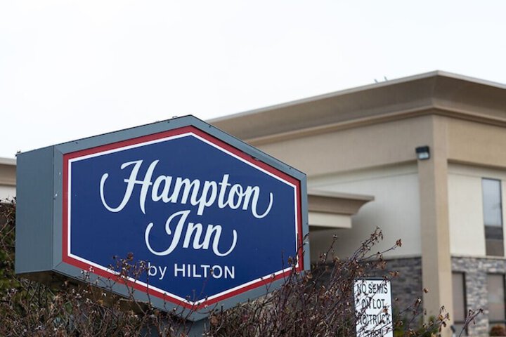 Hotel 10 of 99