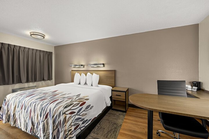 Room 22 of 32