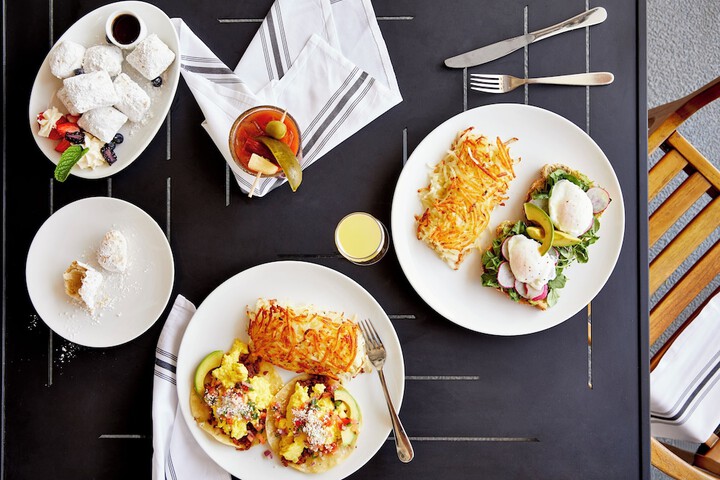 Breakfast/Coffee Service 56 of 64