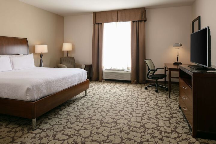 Room 28 of 40
