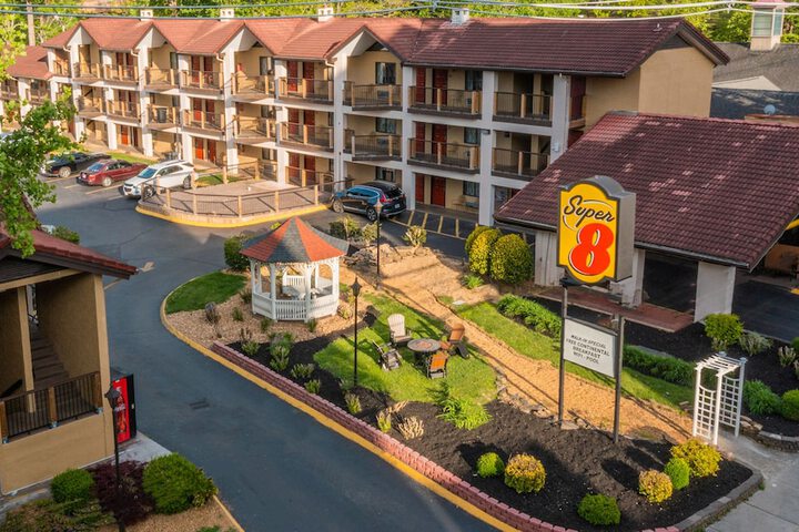 Hotel 6 of 35