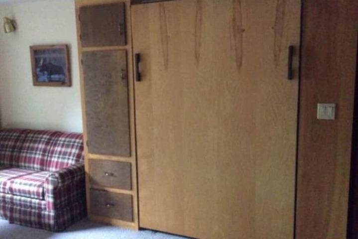 Room 15 of 34