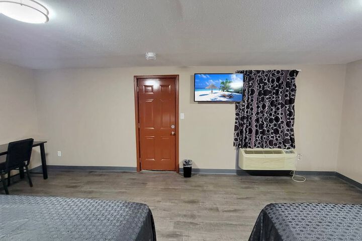 Budget Inn & Suites