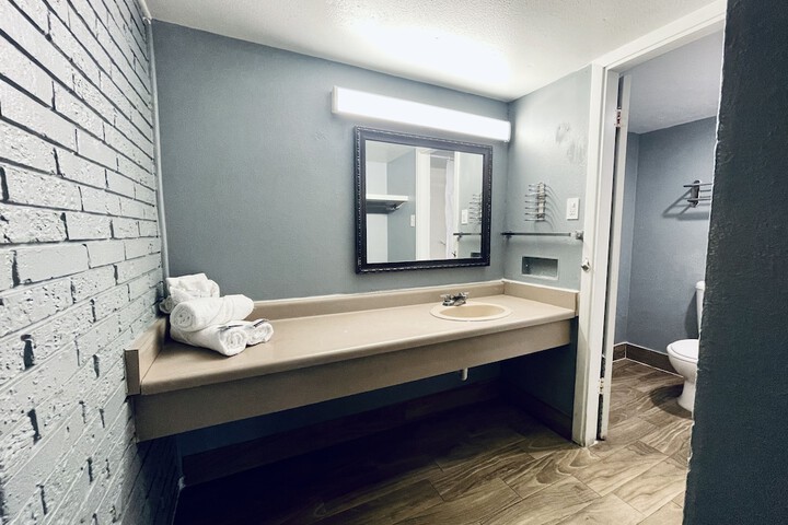 Room 19 of 31