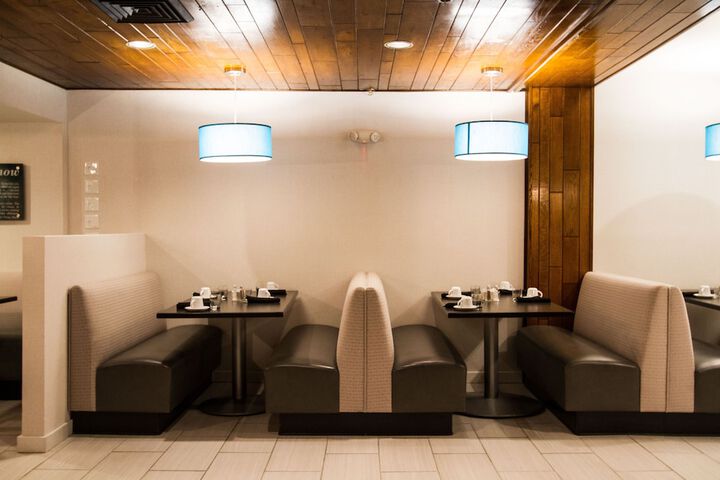 Dining 43 of 67