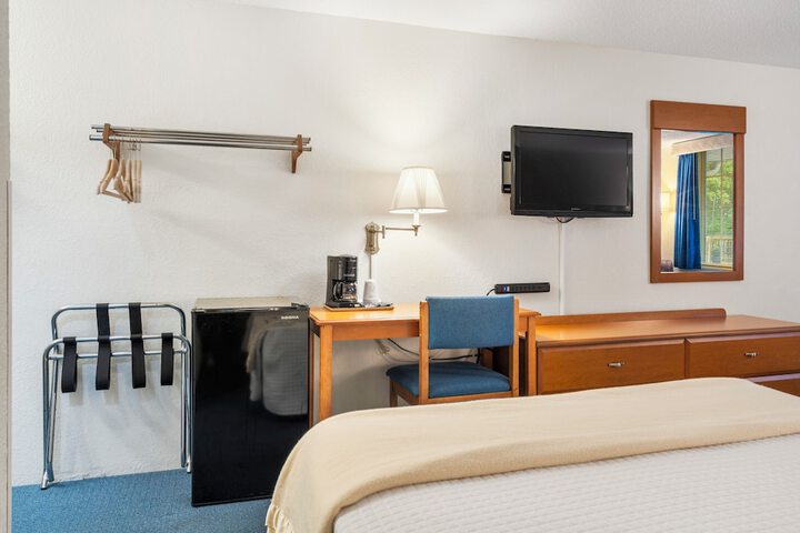 Room 22 of 39