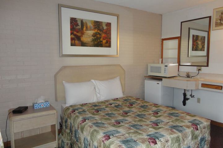 Room 21 of 59
