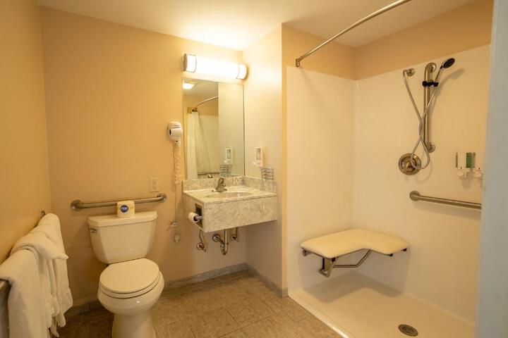 Room 9 of 9