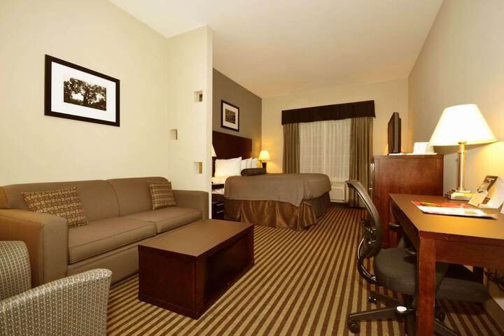 Room 16 of 34