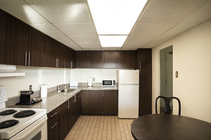 The Business Inn