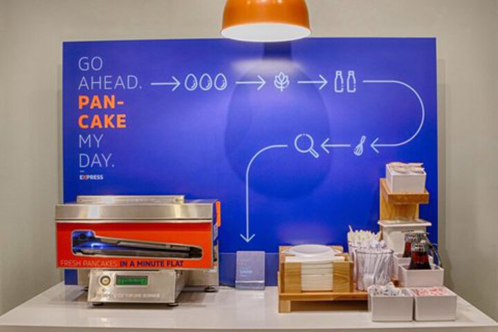 Breakfast/Coffee Service 100 of 124
