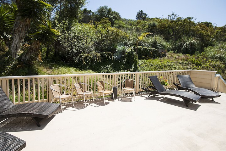 Malibu Country Inn