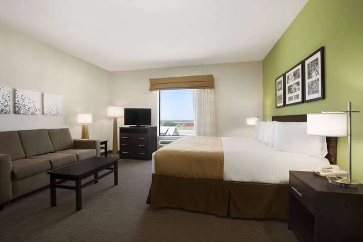 Room 12 of 15