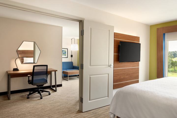 Holiday Inn Express Inn & Suites Searcy by IHG