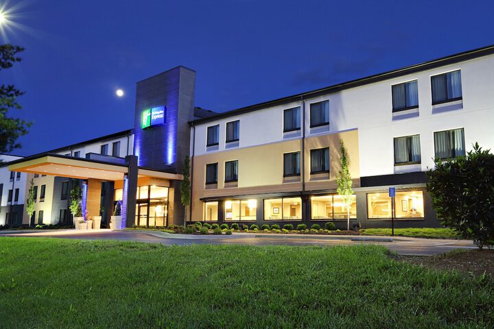Hotel 2 of 25