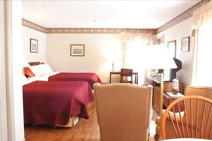 Room 103 of 183