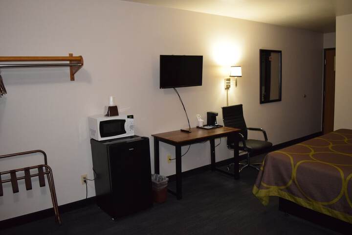 Room 13 of 44