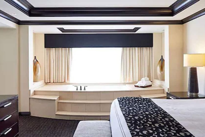 Room 13 of 40