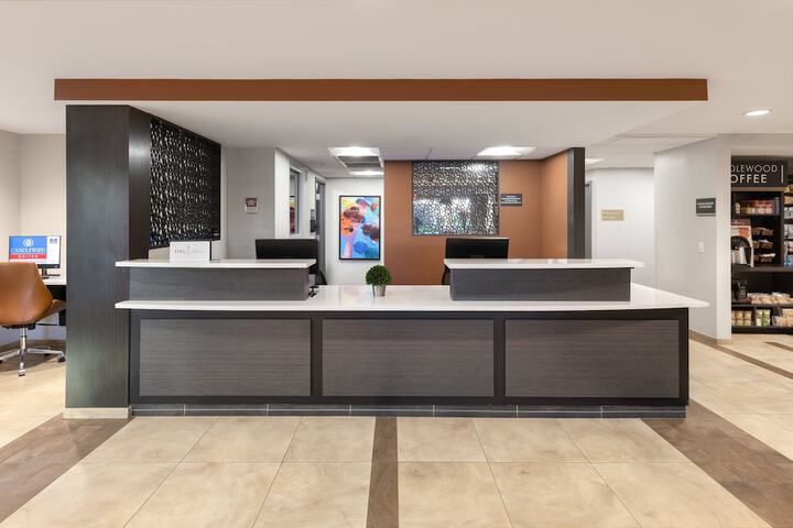 Hotel 4 of 61