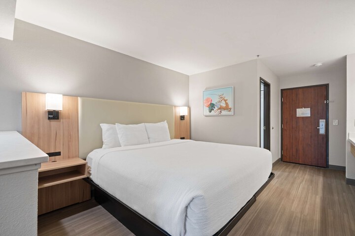 Best Western Lake Oswego / Portland Hotel & Suites