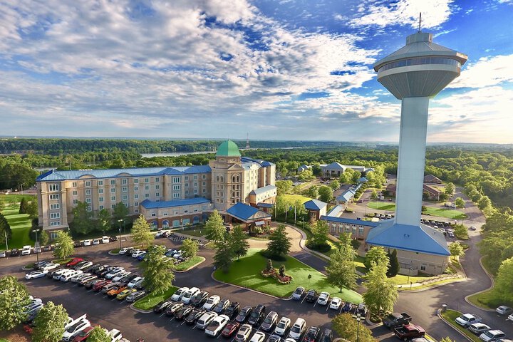Renaissance Shoals Resort & Spa