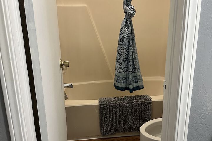 Room 28 of 50