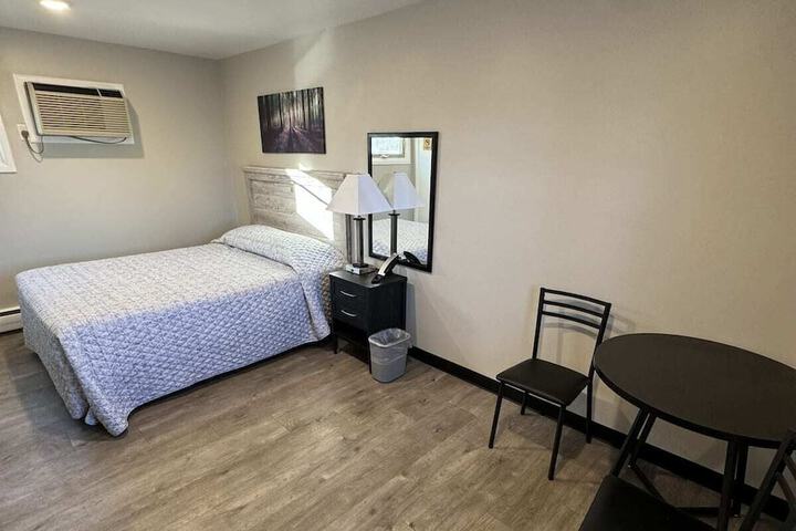 Room 26 of 34