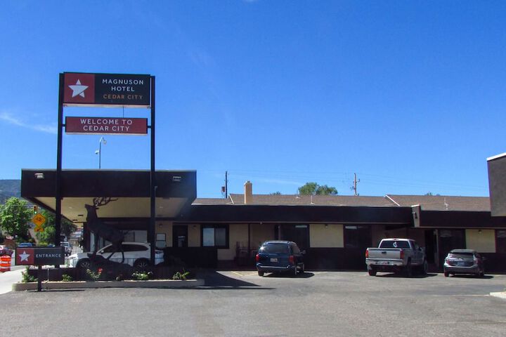 Hotel 10 of 88