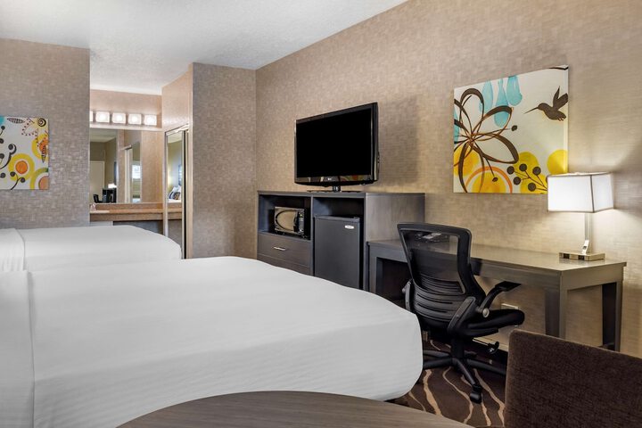 Room 19 of 34