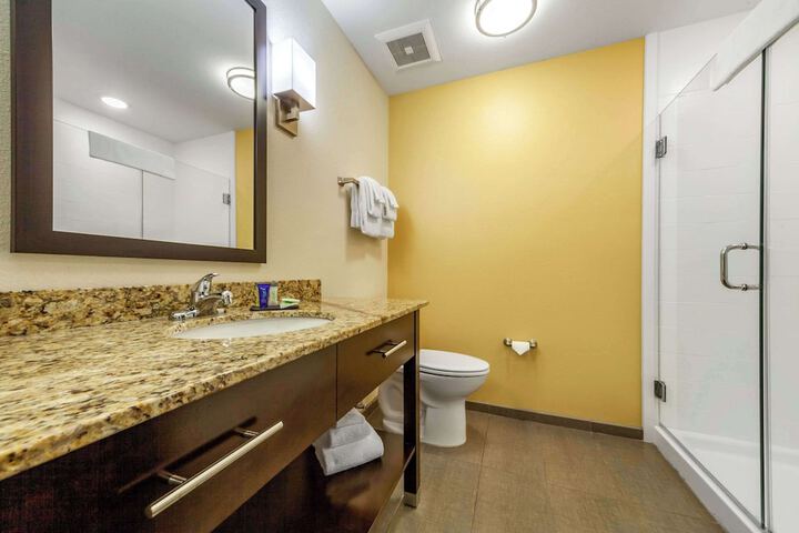 Room 15 of 53