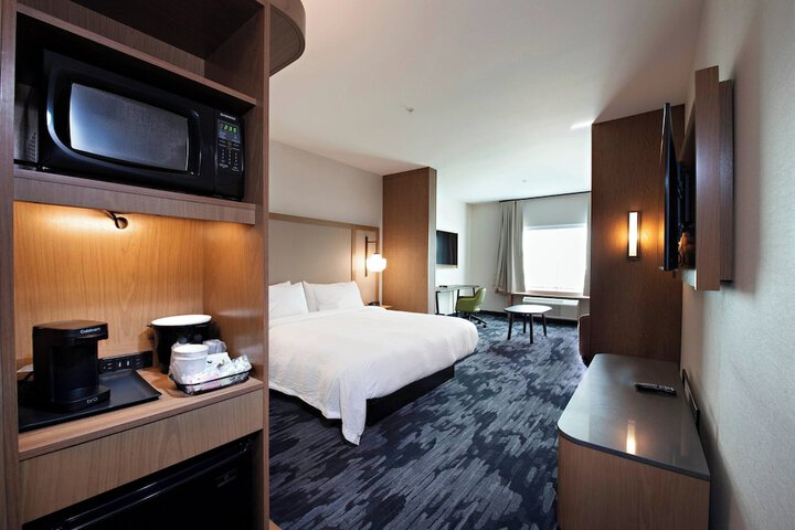 Room 16 of 27