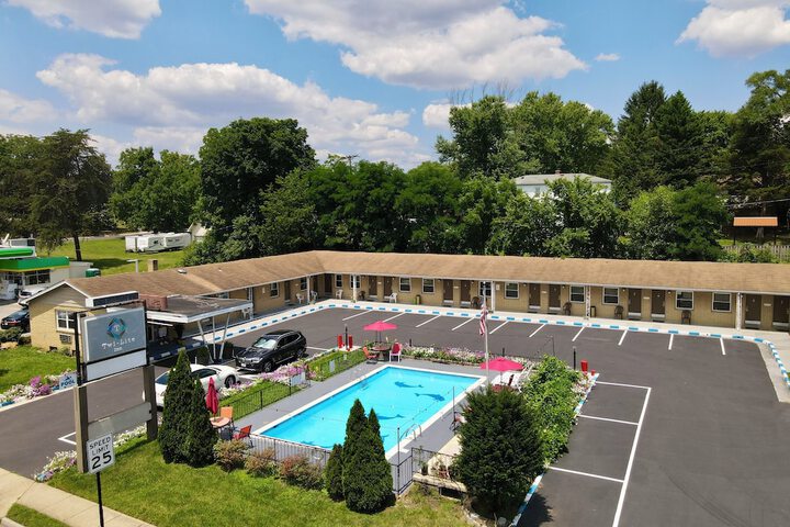 Twi-Lite Inn