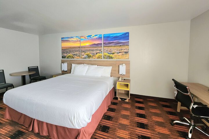 Room 10 of 42