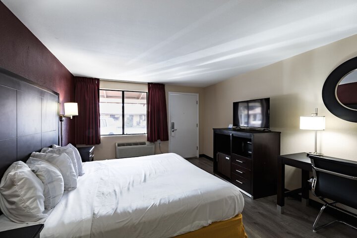 Room 5 of 27