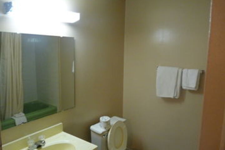 Manor Motel