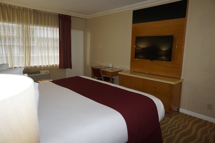 Room 22 of 73