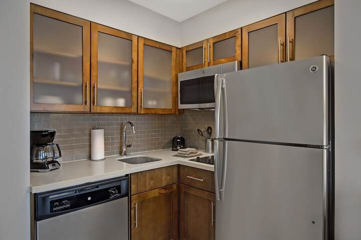 Staybridge Suites Sterling Heights - Detroit by IHG